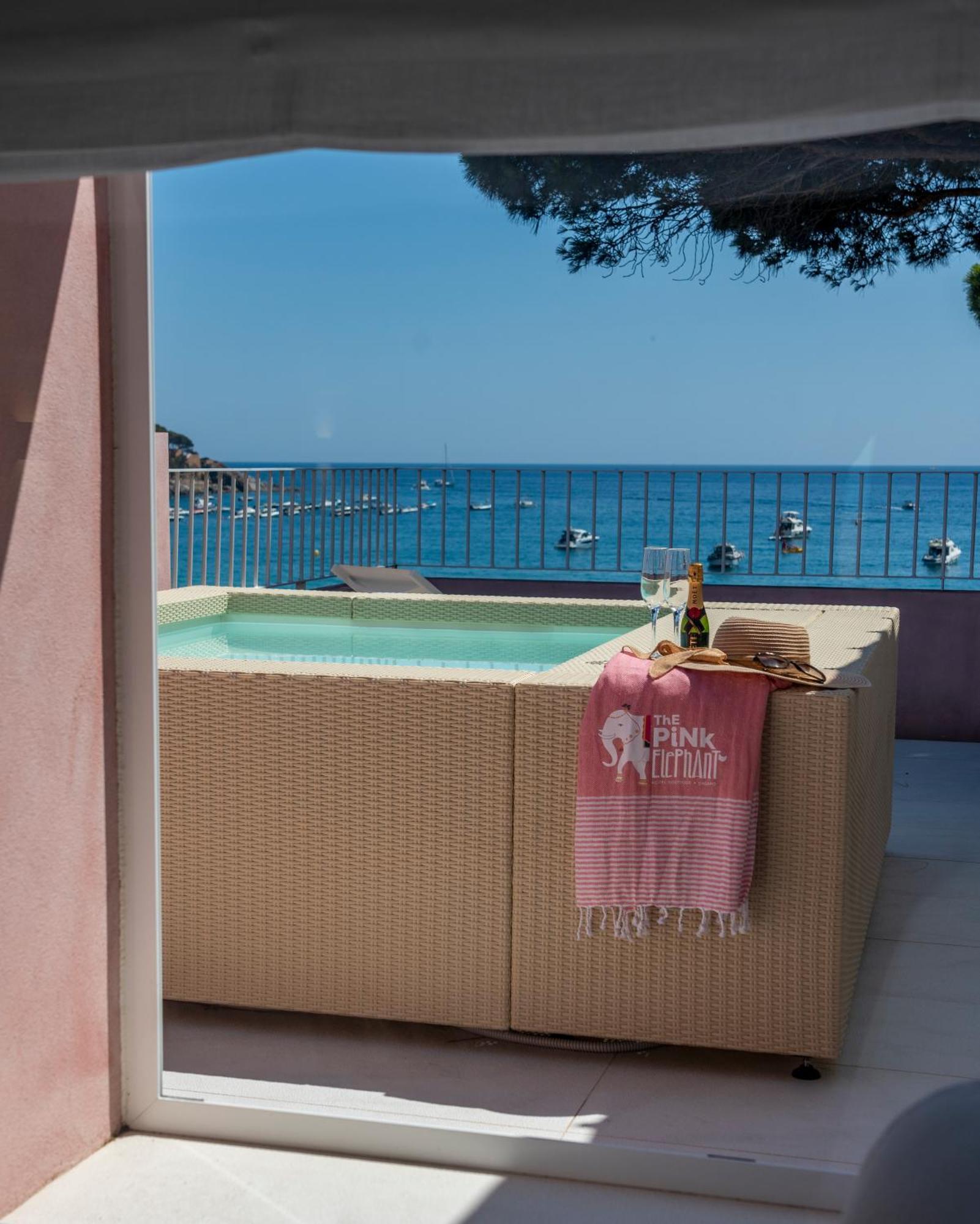 The Pink Elephant Hotel S'Agaro Bagian luar foto